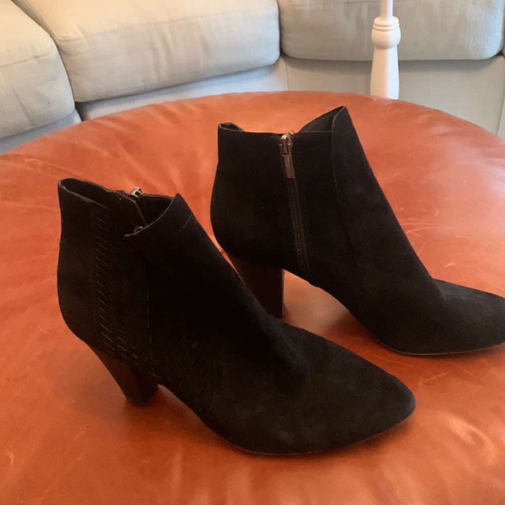 Vince Camuto booties, good condition, size 9.5,